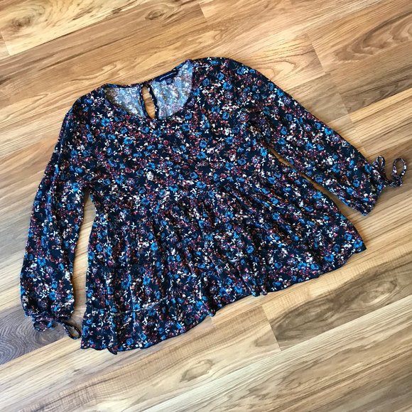 American Eagle Outfitters Tops - American Eagle Boho Floral Shirt